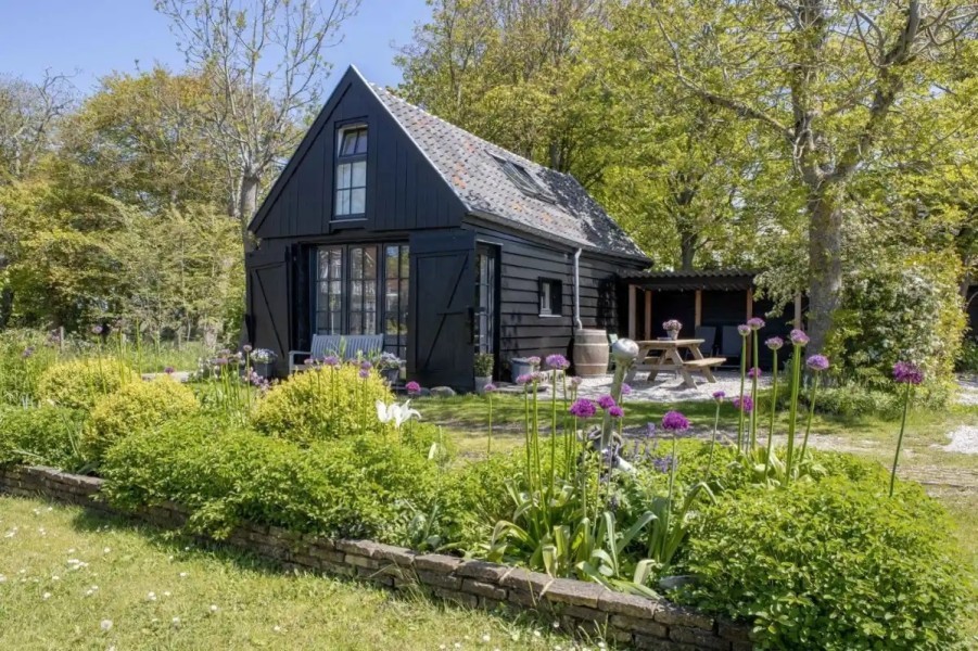 Cozy Holiday Home for 4 Persons